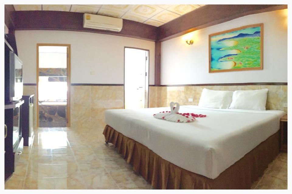 Kata Palace Phuket Exterior photo